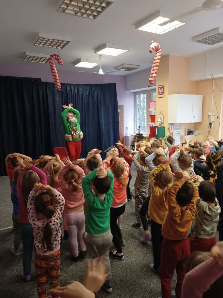 Muzyczna podróż z Filharmonią Warszawską – „Zaczarowany kociołek / Wielki teatr świata”